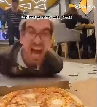 pizza worm dude #pizza #nunuseee #pizzaworm