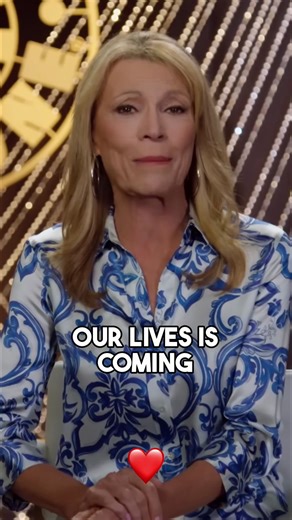 Vanna White gets emotional saying goodbye to Pat on Wheel of Fortune