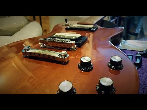 Walnut Epiphone Les Paul Studio LT - How To Set it Up + Playing a Song (2020)