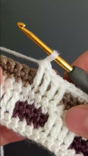 Everyone Is Obsessed With This Easy Crochet Stitch 😍 Perfect for Blankets