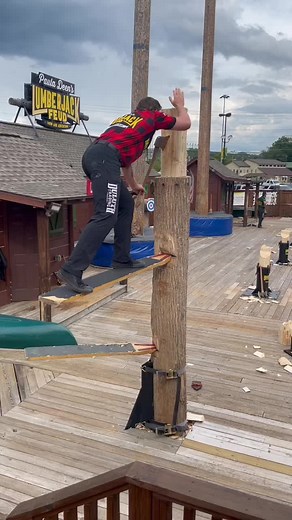 Springboard Chop at Paula Deen's Lumberjack Feud