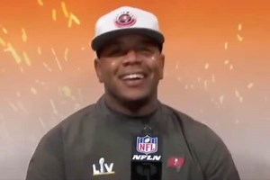 Mixing up Byron Leftwich and Todd Bowles was an egregious error by this reporter