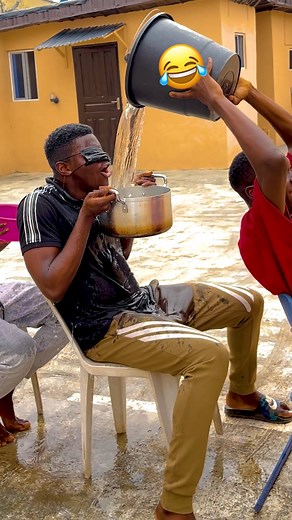 96K views · 150 reactions | Water Challenge 藍 | Fashion Everyday | Facebook