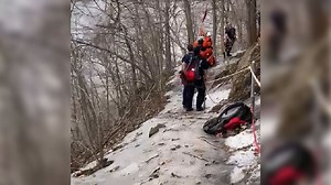 Minnesota family rescued from Red Wing bluff