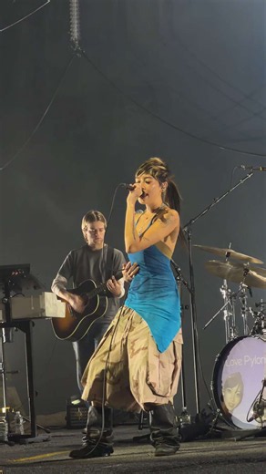 Beabadoobee - Take a Bite (Full Song) Live in Boston 10/3/2026