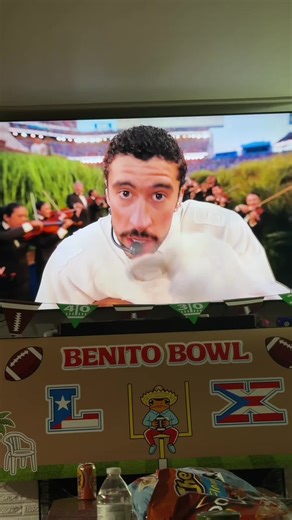 an absolute icon 🇵🇷 hosted this year & haddd to add benito decor 🐸#benitobowl #badbunny #superbowl #latinostiktok #foryou