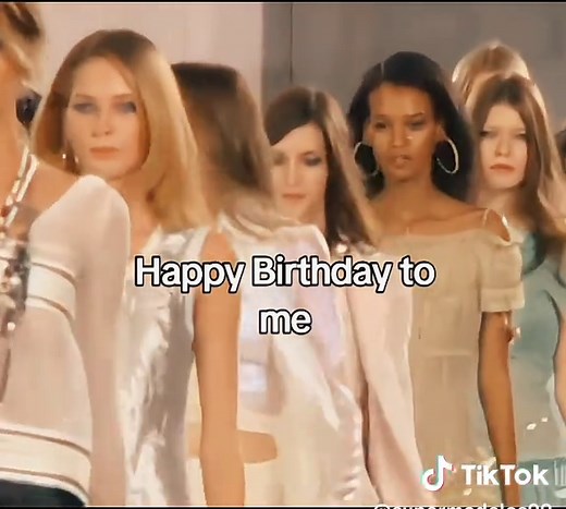 Chanel Spring Summer 2004 Fashion Show Highlights