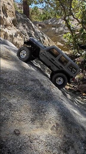 Axial SCX10 Jeep Wrangler #axial #jeepwrangler #rccrawler