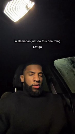 Ginoe Musa | Online Fitness Coach on Instagram: "Allah is Al-Ghaffur, The All-Forgiving, the One who can wipe the slate clean no matter how many times you’ve tripped. You’re holding onto a version of yourself that He is ready to release. The Prophet (peace be upon him) said: “All the sons of Adam are sinners, but the best of sinners are those who repent” (Tirmidhi). You cannot reach for Ihsan if your hands are full of yesterday’s baggage. Stop living in a loop of “should have” and “could have.” 