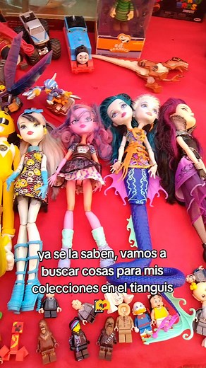 buscando cosas para mis colecciones en el tianguis 🫶 #tianguismundodivertido #mylittlepony #ravenmlp #fandommlp #coleccionistamylittlepony #monsterhigh #lalaloopsy #coleccionismo