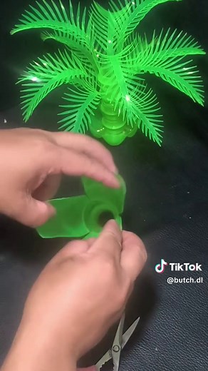 Palmera Plant DIY from Plastic Bottles — Easy Upcycle Craft