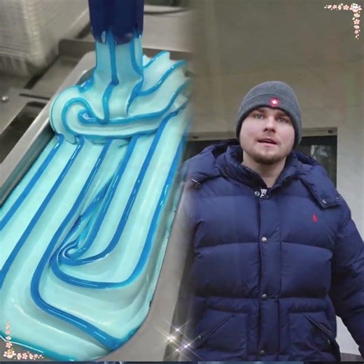 Wenn eine Baustelle im Dorf aufgebaut wird 😂 #dorf #dorfleben #dorfkind #baustelle #nikolaj