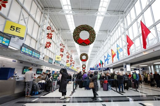 Flight attendants share secrets to surviving holiday travel