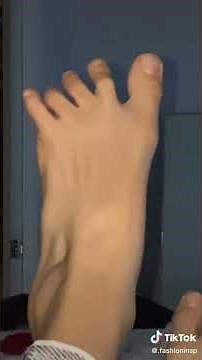 Double jointed toes