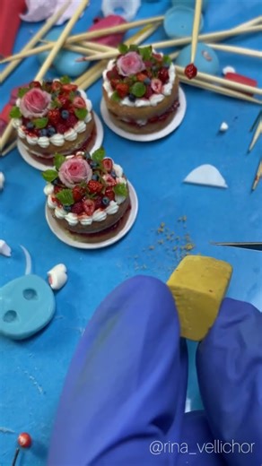 DIY miniature cupcakes with polymer clay ✨