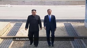 Por primera vez en 65 años, un líder norcoreano pisó territorio de Corea del Sur. Luego ocurrió algo aun más inédito... [el] | DW Español