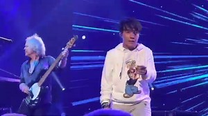 Journey - “Separate Ways”, live in Las Vegas (Dec 8, 2021)