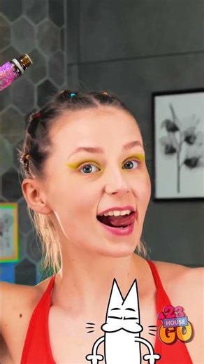 Hair Ties No More! 🎉 | Unleash Your Style with This Fun Hack #shorts
