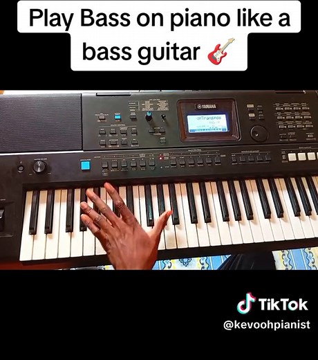 Bass on piano#pianoteacher #bass #pianolesson #piano #learn #treanding #videoviral #congolaise🇨🇩