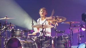 Happy 39th Birthday to Dominic Howard! Do you have a favorite piece Dom has played on? Here he is live with MUSE and "Plug In Baby" from 2012! | Drum Talk TV