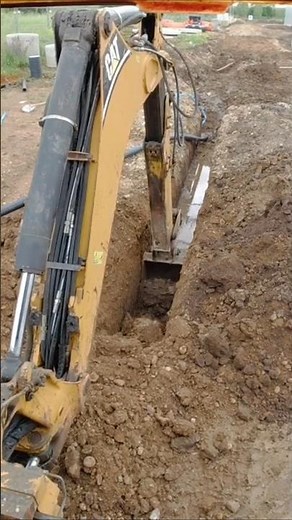 How to dig straight trench with backhoe
