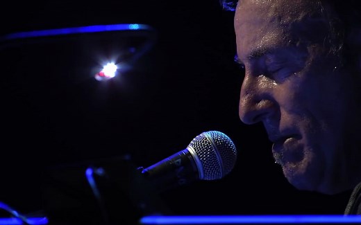 Independence Day (Live - Paris, 070412)，Bruce Springsteen