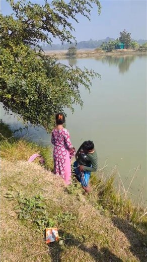 Introducing the "VitaWear SmartBand," a next-generation wearable gadget🎉