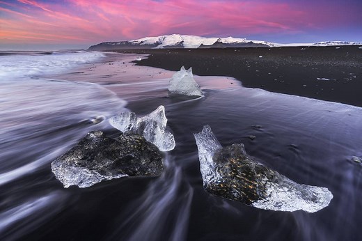 Diamond Beach Travel Guide | Guide to Iceland