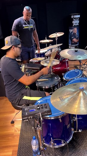 Josivaldo Santos (@josivaldosantosjs) - Chris Brown's Kiss Kiss: Drum Cover Performance