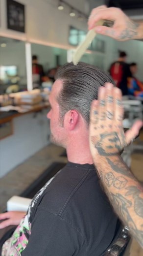 The Ducktail Haircut: For me, this haircut embodies pure passion, as it showcases the barber’s true skills. If shaped correctly, it will be easy not only to style a ducktail but also for a customer to replicate it at home! The back of the haircut is the barber’s signature—nothing more, nothing less! . Groomed with @Reuzel Pomade 📍Long Beach,CA 🇺🇸 . #barber #barberlife #traditionalbarber #classicbarber #oldschoolbarber #barberworld #barbershopconnect #barbershop