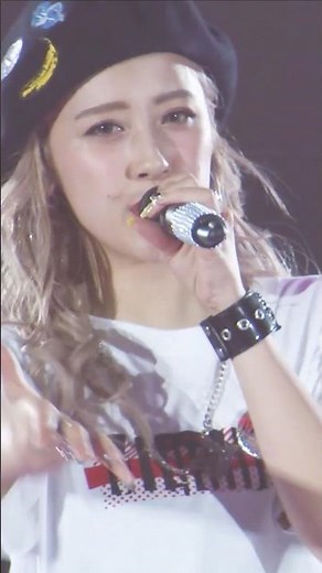 Kiss！Kiss！Kiss！ / #Buono! (#嗣永桃子 #夏焼雅 #鈴木愛理)【#LIVE映像】Buono!ライブ2017 〜Pienezza！〜