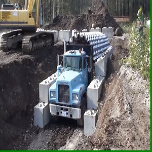 2.1M views · 5.5K reactions | Incredible I never seen such construction technique - Extreme skillful construction workers | Discover Real Life | Facebook