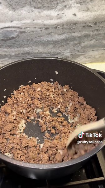 Spaghetti for dinner 🍝 #fyp #foodtok #bluecollarlife #spaghettifordinner #foryoupage