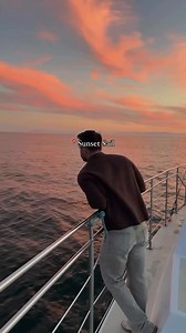 The perfect 48 hours in Santa Barbara. ✨ With so many boutique shops, incredible cafes and restaurants to experience, even two days in Santa Barbara is simply not enough. Surrounded by a scenic mountain-meets-sea backdrop, here are just of few of the spots and activities to be explored in Santa Barbara. 🏨 Stay at Drift Hotel 🥪 Goat Tree inside Hotel California ☕️ Coffee date at Dune Coffee 🍴 Cozy dinner at The Lark ☕️ Specialty coffees at Caje Coffee Roasters 🍰 Sweet treats at Renauds Patiss