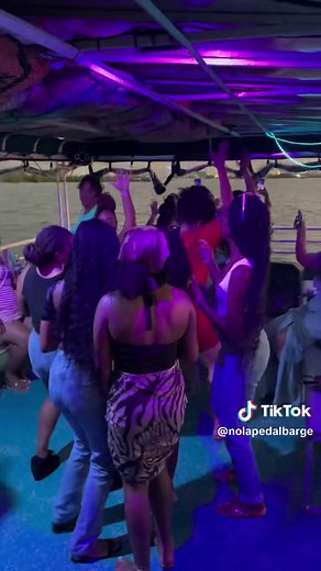 New Orleans Party Boat: Make Forever Boat Friends