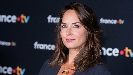 « C'est l'âge, donc voilà, ça fait quelques jours que j'ai des… » : Julia Vignali, 50 ans, sans filtre sur les changements dans son corps