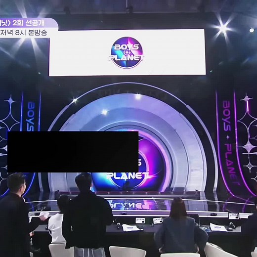 Its the way i would have the most fattest, juiciest, valumptious crush on him if he went to the school next to mine #silvawony #zerobaseone #zb1 #hanyujin #yujin #yujinzb1