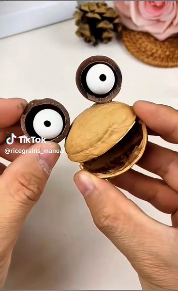 DIY Cute Frog Crafts for Kids and Adults