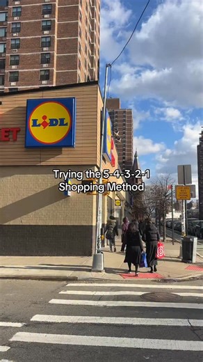 On your third attempt at starting the year off, right? The 5-4-3-2-1 method makes sure you’re staying on track! | Lidl US