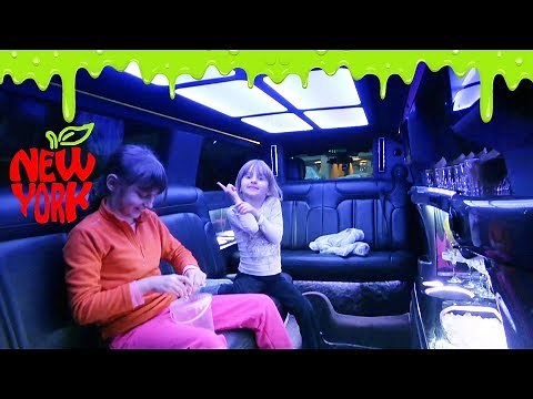 WE MAKE SLIME IN A LIMOUSINE IN NYC • NEW YORK HOTEL TOUR - Bubble Tea Studio