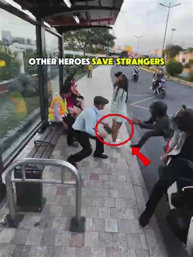 People Saving Strangers from Robbery ❤️