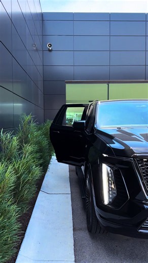 Cadillac Escalade: Luxury Wine Red Interior Experience