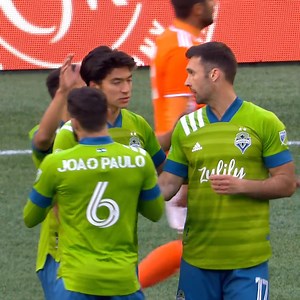 76K views · 497 reactions | Fredy Montero ➡️ Alex Roldan ➡️ Will Bruin Ending the preseason on a strong note  | Seattle Sounders FC | Facebook