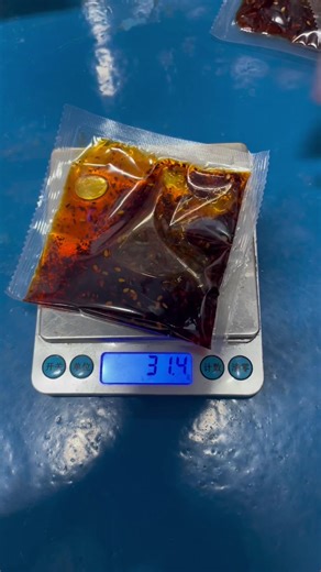 Accuratefilling #saucepackingmachine #smallerror #packagingmachine #saucepackagingmachine #packagingmachine