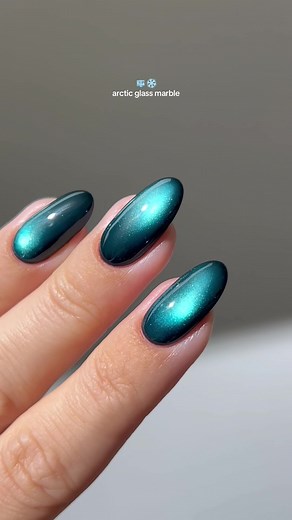 Holiday Nails Collection Defrosting - Nail Art Tutorial
