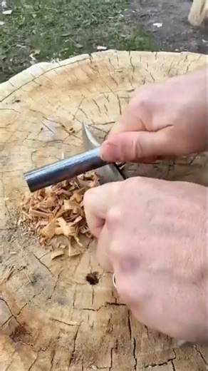Ferro Rod & Knife for Survival 🔥 | HowTo Outdoors