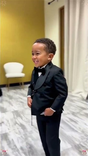 First look with baby😭😭😭 #brideera #wedding #weddingdress #weddingday #fyp