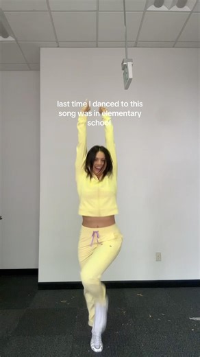 Double Dutch bus was it in 2nd grade…. #nursesoftiktok #nurse