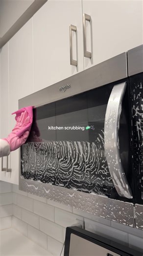your sign to clean the kitchen 🫧🧼 #cleantok #cleanwithme #cleaningtips #cleanhome #cleaningmotivation