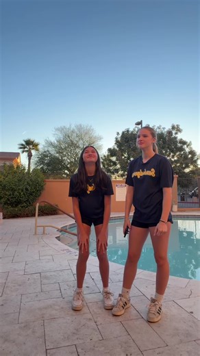 ellie (@elliepetermeyerr)’s videos with original sound - Classic Mixtapes Vault